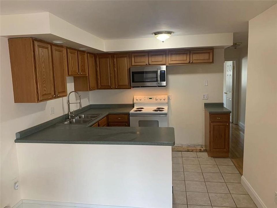 1st image of 20 Hurdis St APT 21