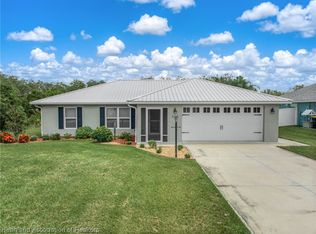 2368 N Huntington Rd, Avon Park, FL 33825