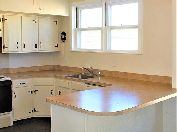 large eat-in retro kitchen