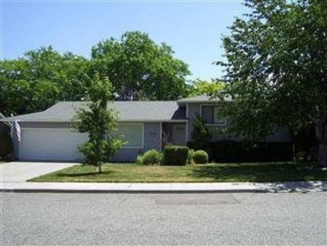 1st image of 2282 Longbow Dr