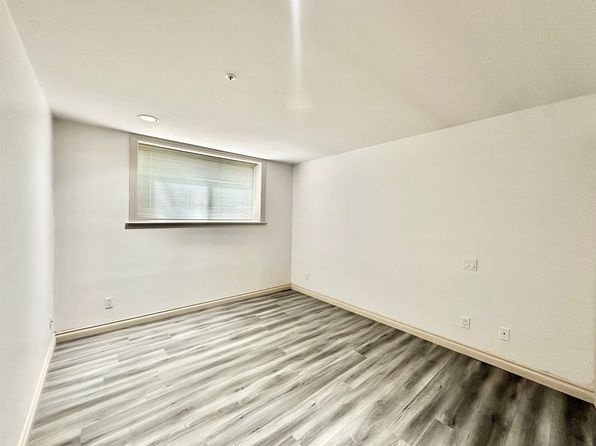 6 bedroom rental in Vancouver — photo 27