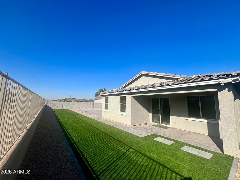 9437 W Jones Ave — Photo 30