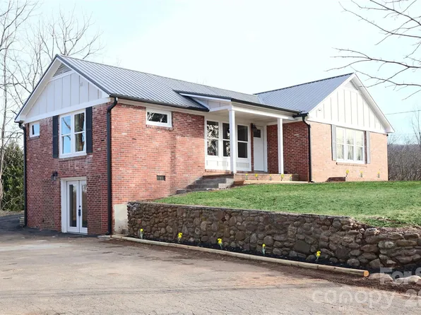 1397 Dutch Cove Rd, Canton, NC 28716