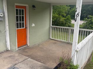 1644 Old Roane St, Harriman, TN 37748