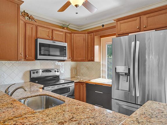 4th image of 5103 NW 35th St APT 509