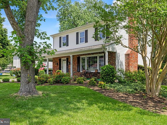 2nd image of 7815 Welch Ct