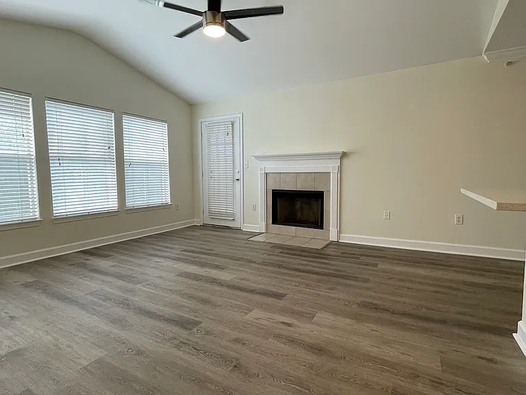 18319 Bridle Club Dr — Photo 36