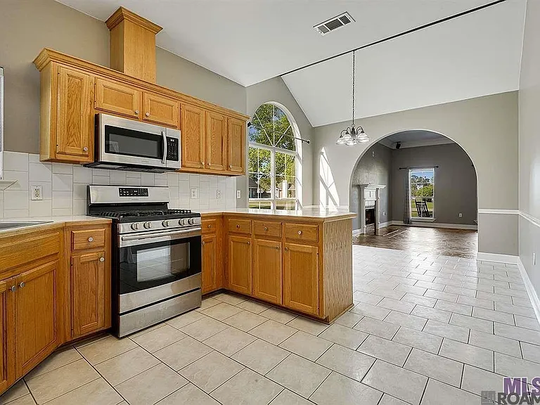 30946 Carriage Way — Photo 2