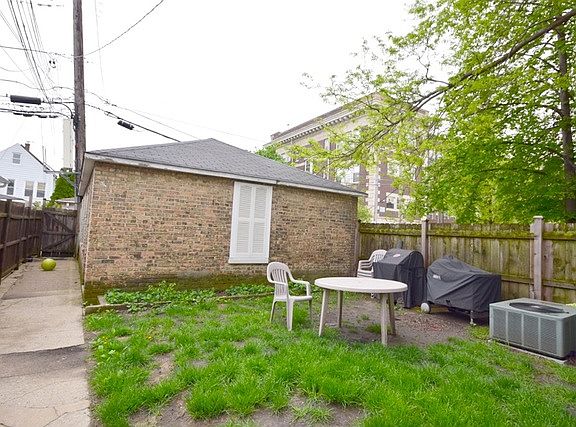 3rd image of 4101 N Bell Ave #1