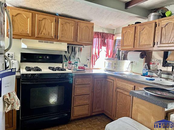 5th image of 8856 N 2300th St