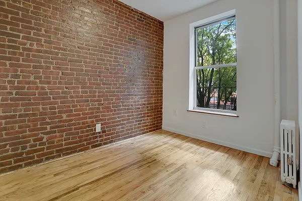 Rented by Creed Realty Group | media 13