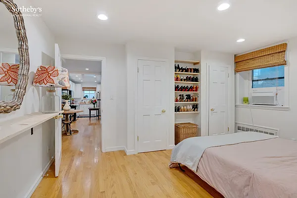 Rented by Sotheby's International Realty | media 27