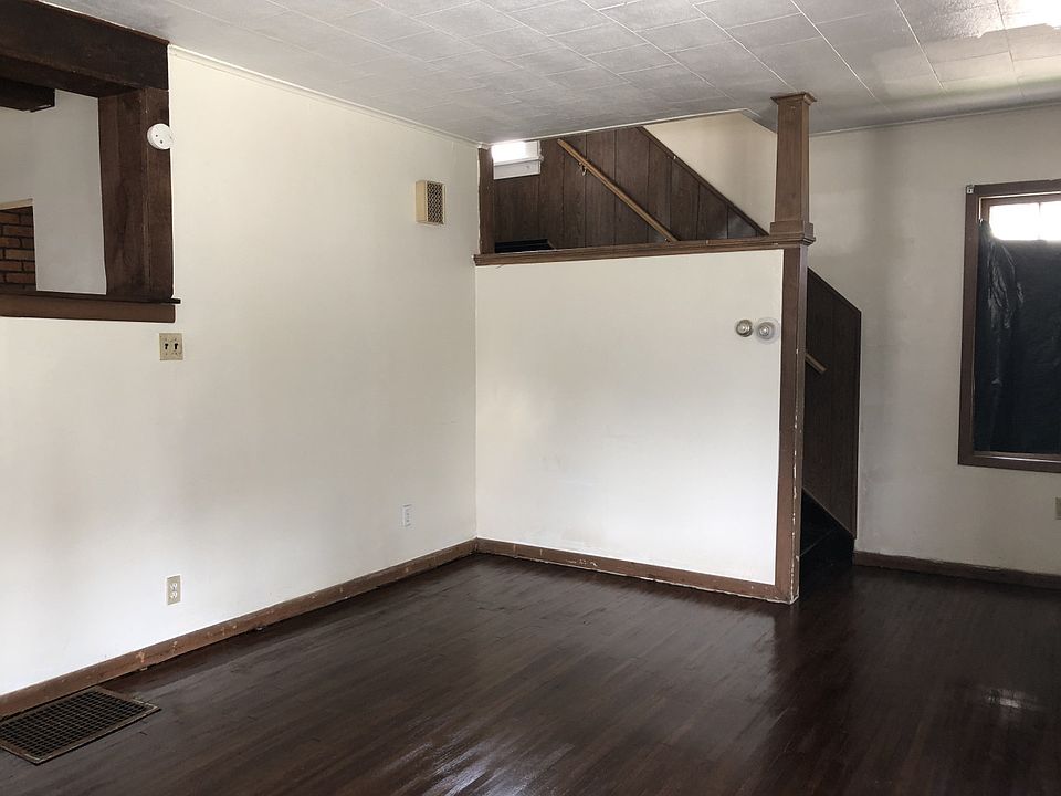 2nd image of 168 Berkshire Ave