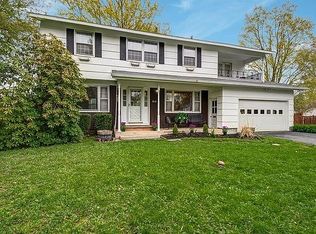 7645 Commander Cir, Liverpool, NY 13090