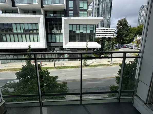 2188 Madison Ave #203, Burnaby, BC V5C 0J8