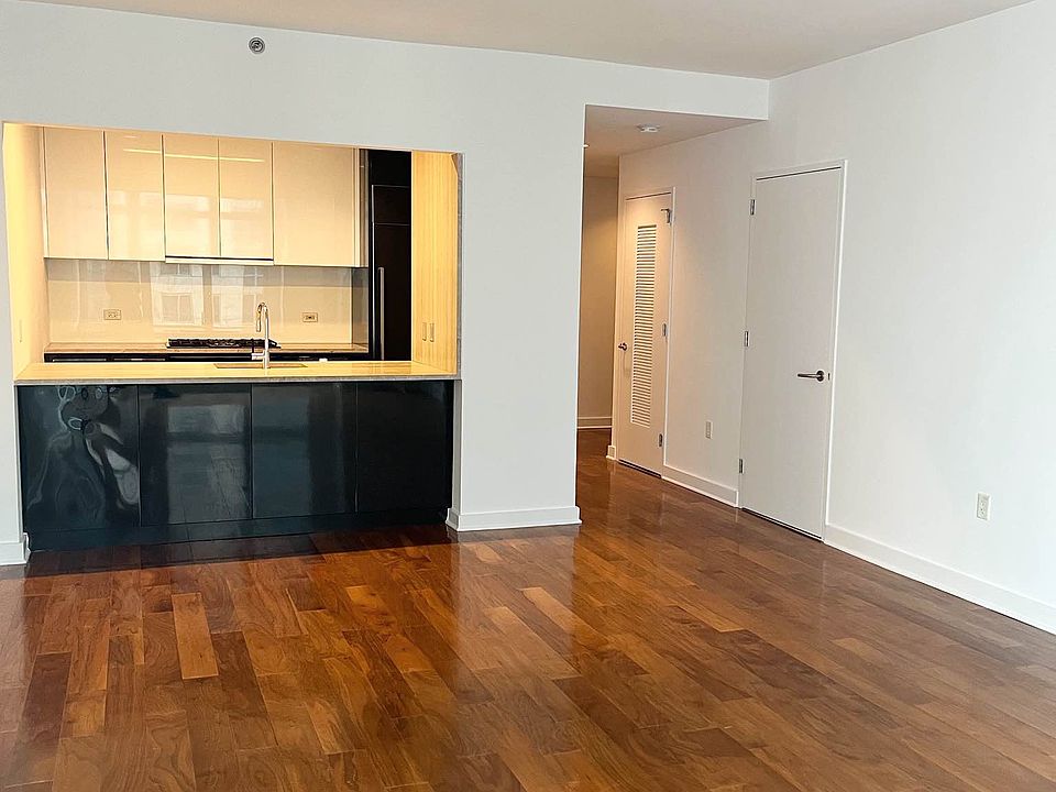 1st image of 2 Northside Piers APT 15J