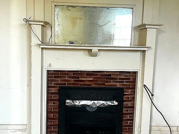 Fireplace in Bedroom 4