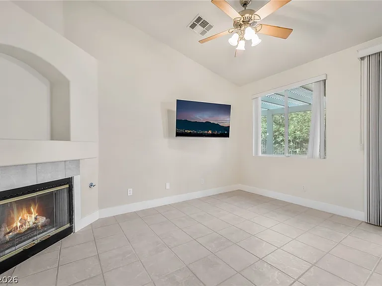 1299 Echo Creek St — Photo 7