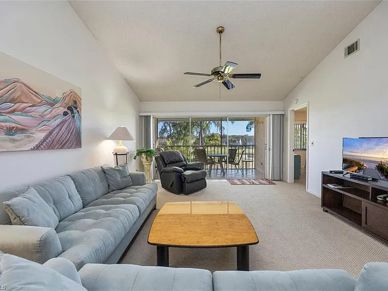 5975 Bloomfield Cir #C302 — Photo 3