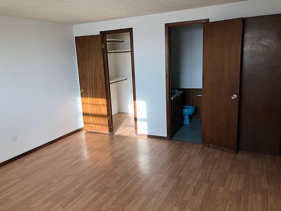 5th image of 3508 SE 48th St