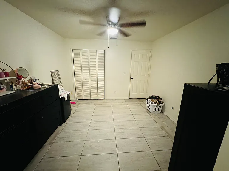 5715 Golden Gate Pkwy — Photo 16