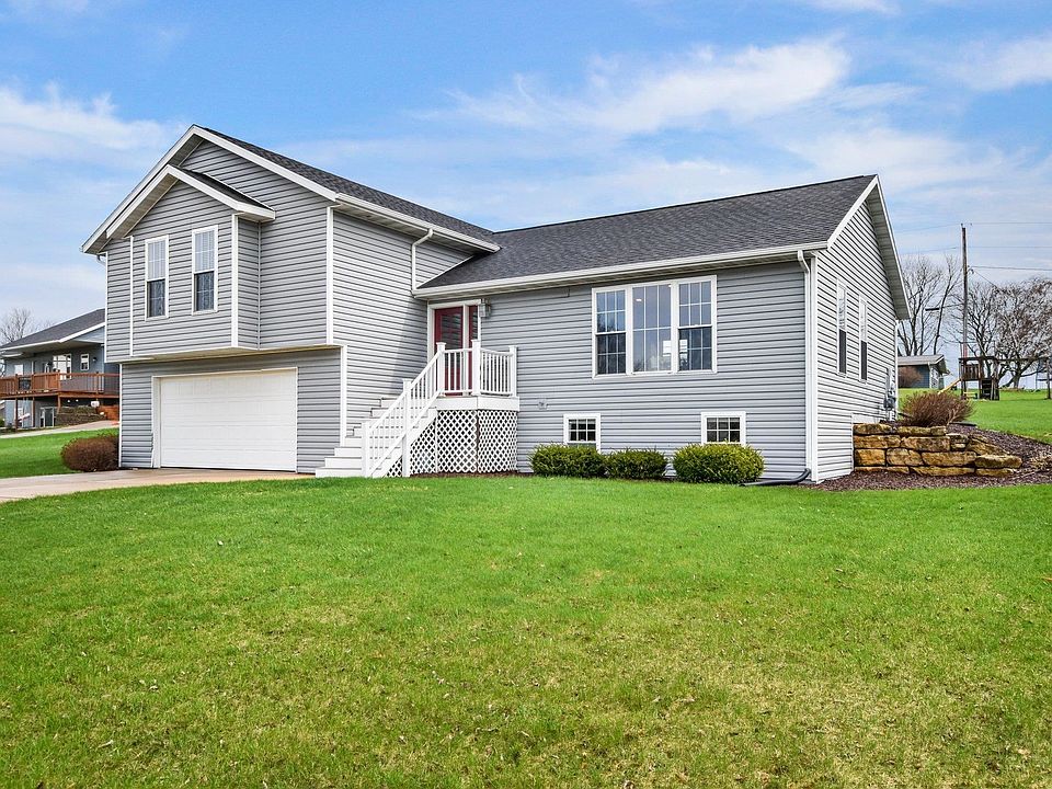 1st image of 211 Kings Ct