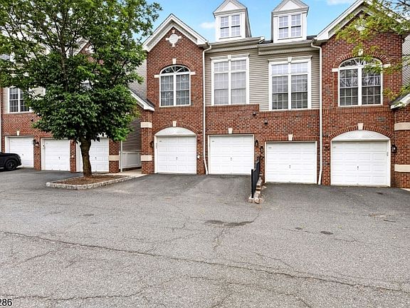 2nd image of 106 Donato Cir