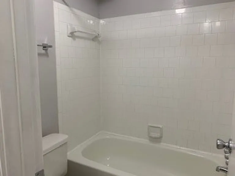 4410 Pembrook Village Dr — Photo 7