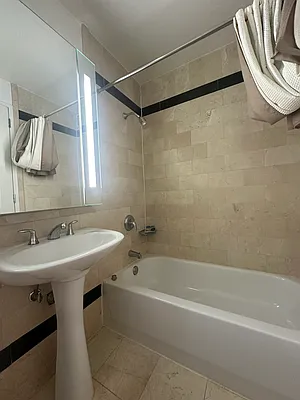 Rented by Oxford Property Group | media 16