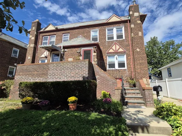 327 E Pine Street, Long Beach, NY 11561