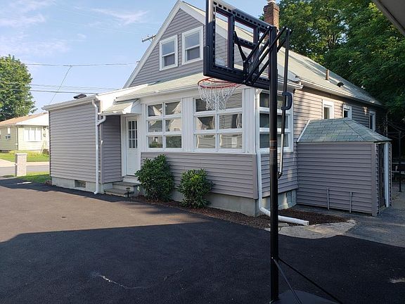 3rd image of 38 Peach Hill Ave