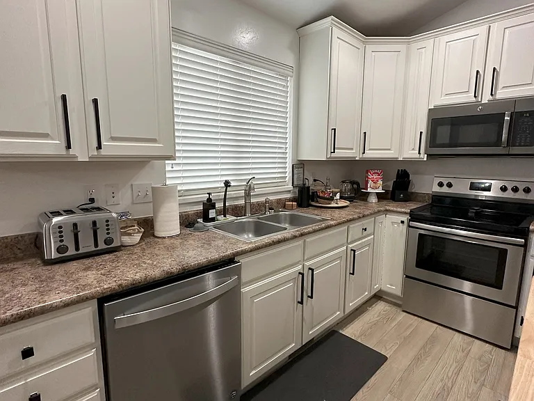 1512 E Shadow Dr — Photo 7