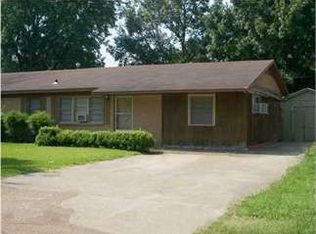 217 Summerhaven Dr, Yazoo City, MS 39194