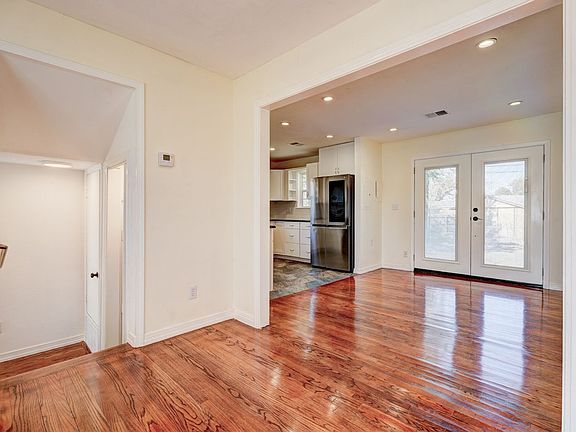 5th image of 3135 NW Grand Blvd