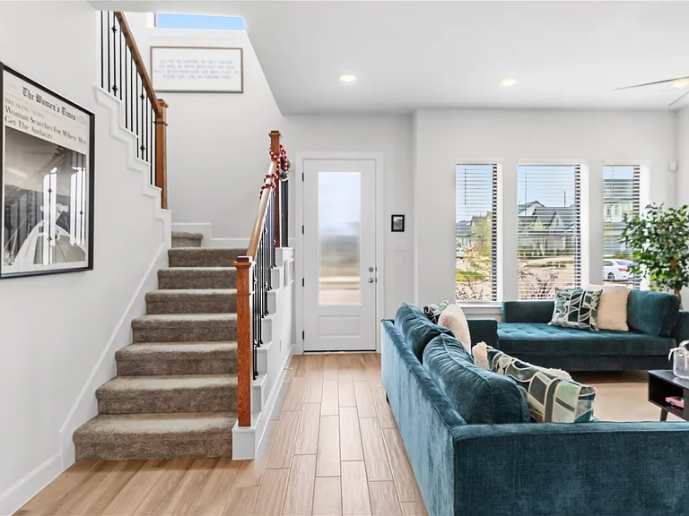 1530 Noble Park Dr — Photo 23