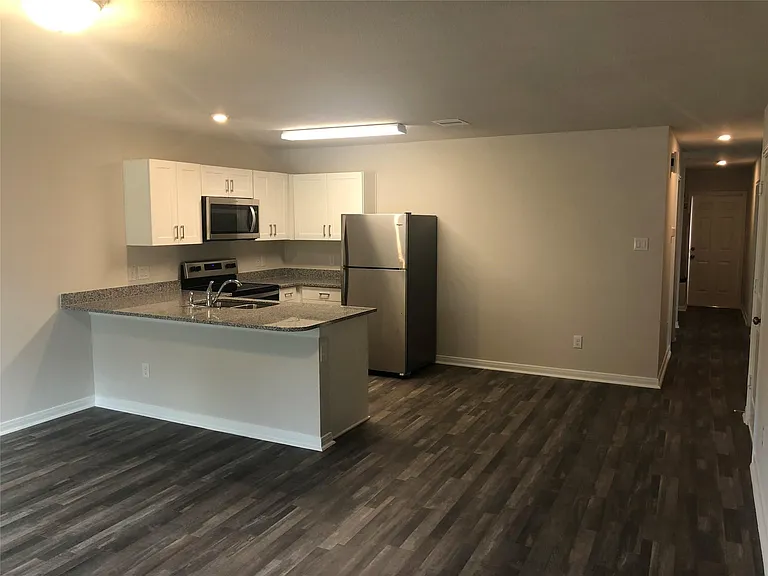 183 Mesquite — Photo 1
