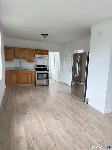 10 Beatrice St Photo 1