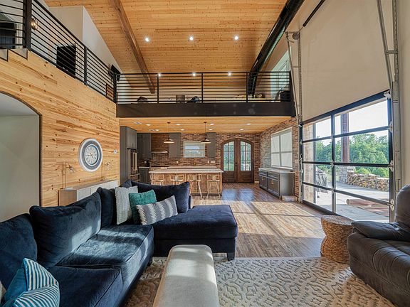 5th image of 420 Eagle Court Rd