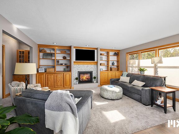 3rd image of 1338 Crystalaire Ct SE