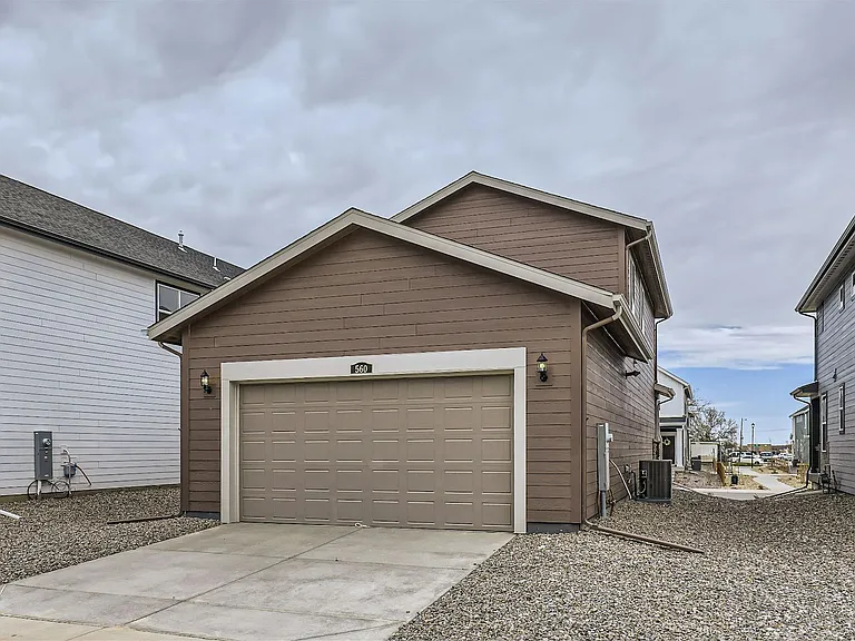 560 Cottonwood Ave — Photo 26