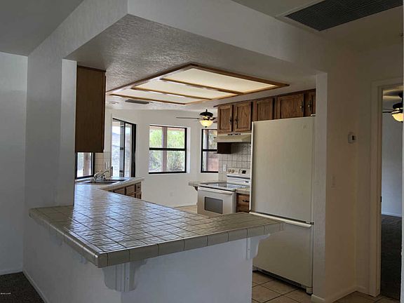 4th image of 2664 Diablo Dr