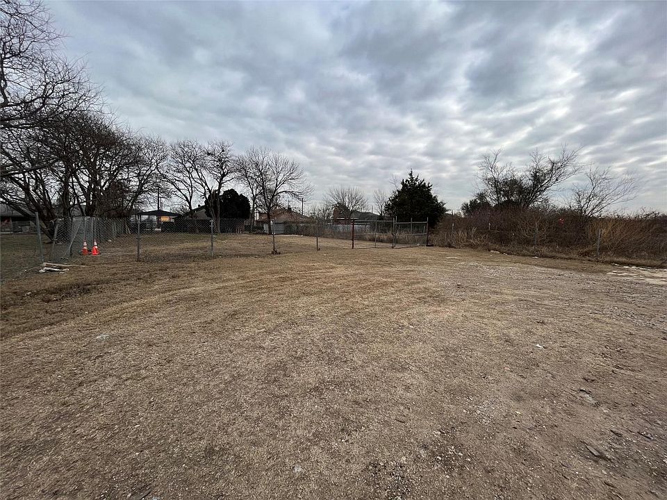 1st image of 2822 El Tovar Ave