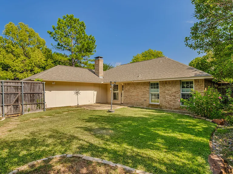 355 Aspenway Dr — Photo 22