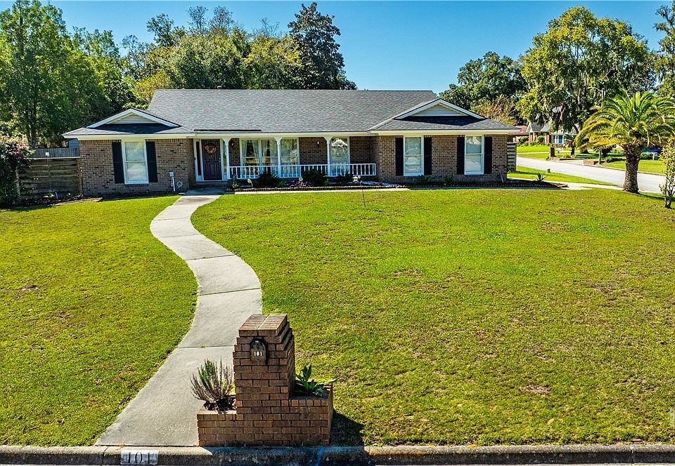 1st image of 101 Shamrock Circle