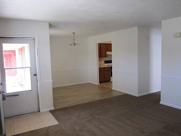 3rd image of 4604 Brookwood Ct APT B