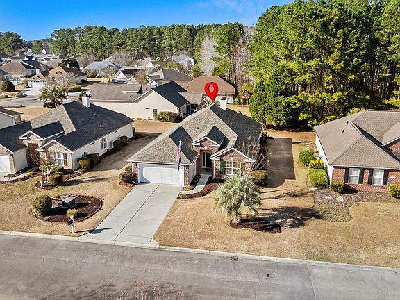 2nd image of 138 Seville Dr.