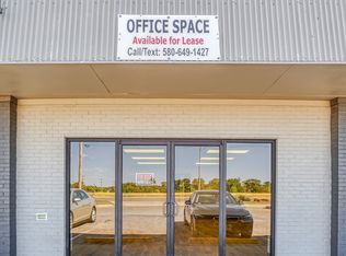 1100 Falcon Rd #103, Altus, OK 73521
