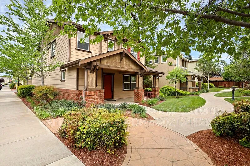 Building Photo - 60 Xena Ct