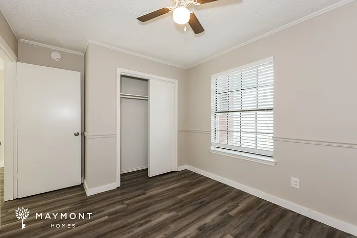 305 Mahogany Dr — Photo 10