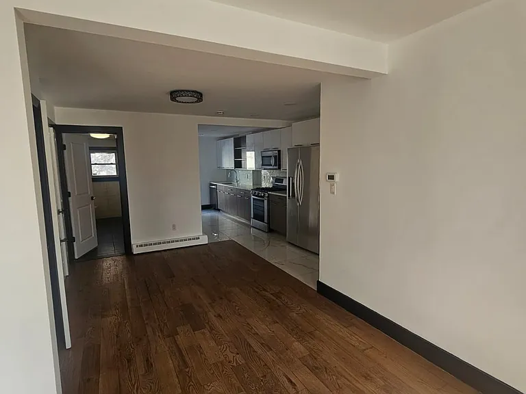 138 Broadway — Photo 6